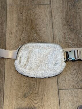 lululemon athletica Cream Sherpa Crossbody Belt Bag